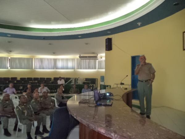 Polícia Militar apresenta Projeto Núcleo Comunitário de Segurança.(Imagem:FlorianoNews)