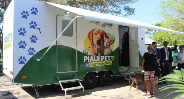 Quase quatro mil animais foram cadastrados no Piauí Pet Castramóvel