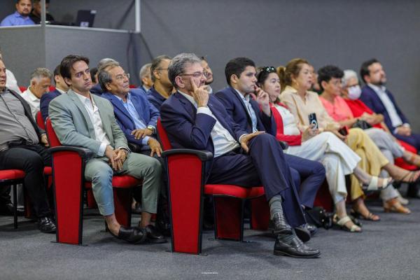Rafael Fonteles avalia gest&atilde;o e metas; 73% dos compromissos foram cumpridos e meta &eacute; chegar aos 90% em 2025(Imagem:Gabriel Paulino)
