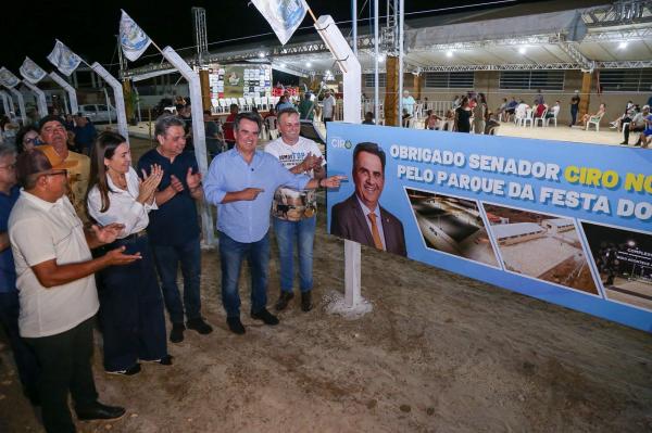 Ciro Nogueira cumpre agenda na região Norte do Piauí e inaugura obras. (Imagem:Ascom)