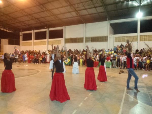 Colégio Estadual promove IV Projeto Mistura Nordestina em Floriano