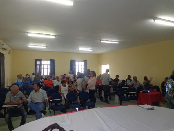 Palestra esclarece d&uacute;vidas sobre nova proposta da reforma da previd&ecirc;ncia.(Imagem:FlorianoNews)