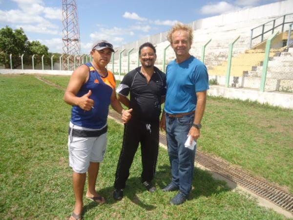 Comiss&atilde;o t&eacute;cnica do Cori-Sabb&aacute; &eacute; apresentada e treinador fala sobre estreia.(Imagem:FlorianoNews)