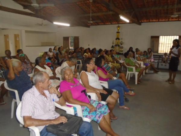 Associação dos Moradores do Bairro Irapuá II promove festa em homenagem às mães.(Imagem:FlorianoNews)