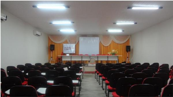 Bar&atilde;o de Graja&uacute; realiza projeto Tem Cinema no semi&aacute;rido.(Imagem:FlorianoNews)