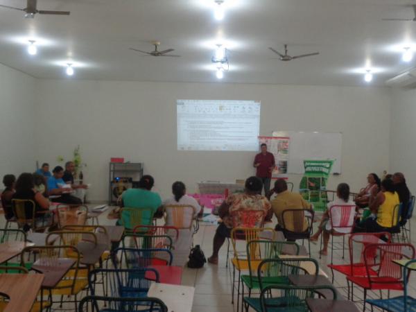 Diocese de Floriano sedia encontro sobre Fundo Produtivo Solidário