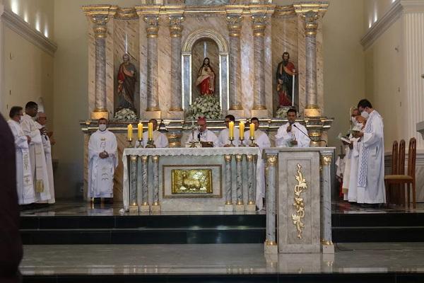 Quarta-feira de cinzas: piauienses católicos iniciam jejuns da quaresma