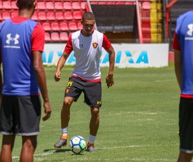 Sport enfrenta o Ceará em partida decisiva para sair da zona de rebaixamento