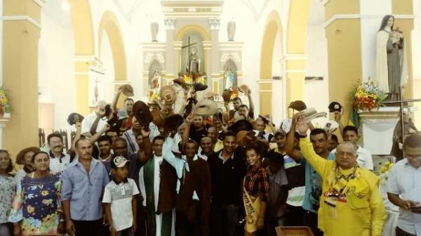 Catedral São Pedro de Alcântara recebe vaqueirama para tradicional Missa do Vaqueiro