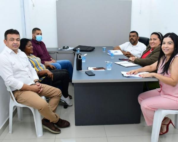 Prefeitura de Floriano promove diálogo com catadores para fortalecer reciclagem na cidade