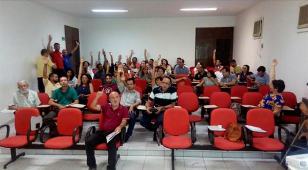 Professores da UFPI decidem sobre greve no pr&oacute;ximo dia 16.(Imagem:Cidadeverde.com)