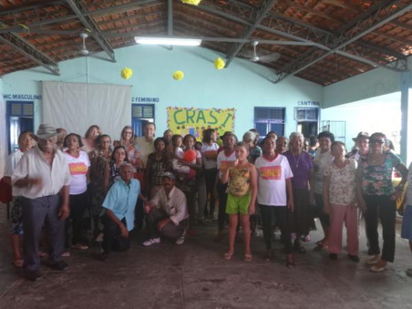 CRAS I realizou festa em homenagem as m&atilde;es.(Imagem:FlorianoNews)