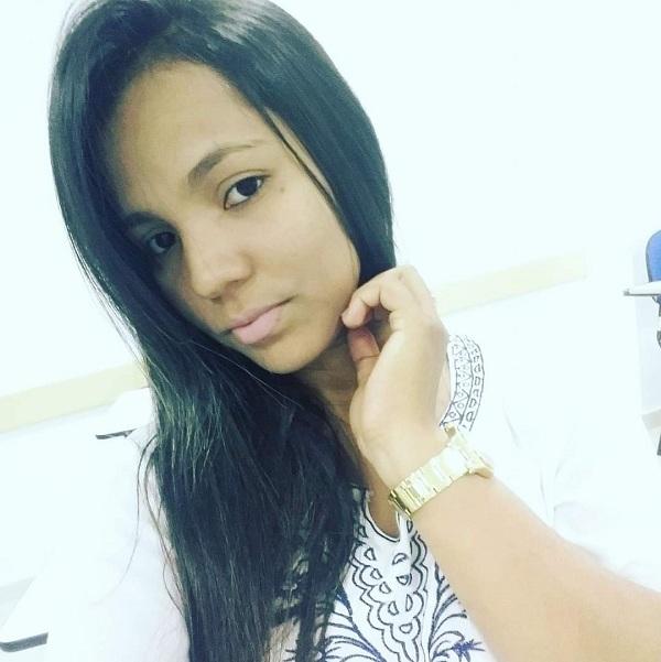 Assistente social morre após carro capotar em estrada rural de Floriano
