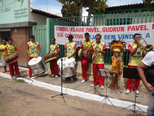 Roseana Sarney &eacute; recebida com festa em Bar&atilde;o de Graja&uacute;.(Imagem:FlorianoNews)