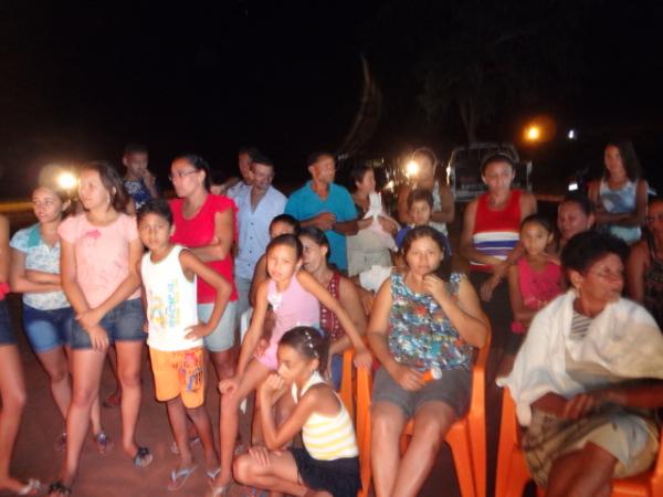 Teatro Itinerante &eacute; atra&ccedil;&atilde;o na comunidade Santa Teresa. (Imagem:FlorianoNews)