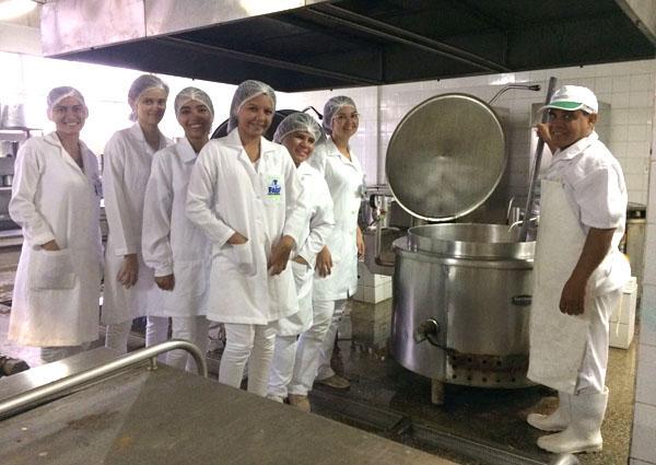 Acad&ecirc;micas do Curso de Nutri&ccedil;&atilde;o da FAESF iniciam est&aacute;gio na UFPI de Floriano.(Imagem:FAESF )
