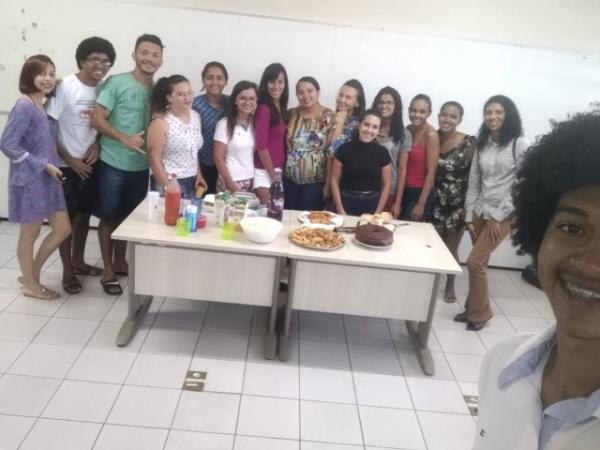 Confraterniza&ccedil;&atilde;o ao t&eacute;rmino do curso de extens&atilde;o.(Imagem:CAFS/UFPI)