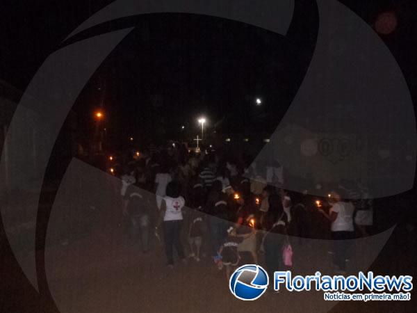 Festejo de S&atilde;o Pio de Pietrelcina &eacute; encerrado com prociss&atilde;o e missa.(Imagem:FlorianoNews)