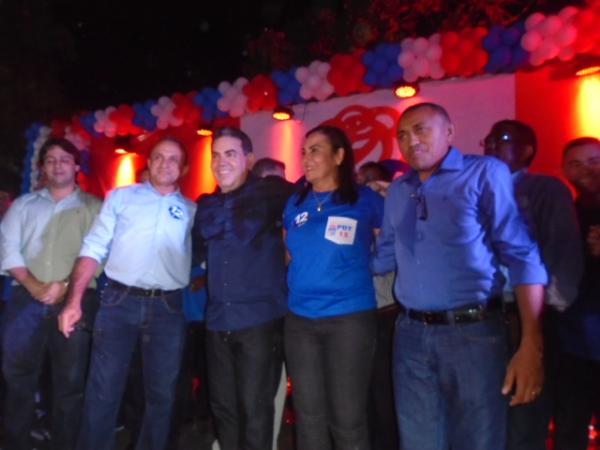 Em grande ato de filiação, PDT lança George Everson como pré-candidato a prefeito de Floriano
