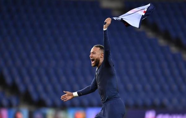Neymar reforça ansiedade para volta ao PSG e diz: "Pensando muito na Liga dos Campeões"