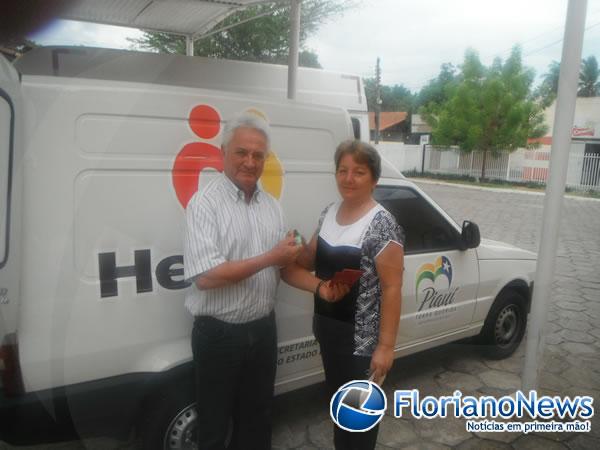 Hemocentro Regional de Floriano recebe novo ve&iacute;culo.(Imagem:FlorianoNews)