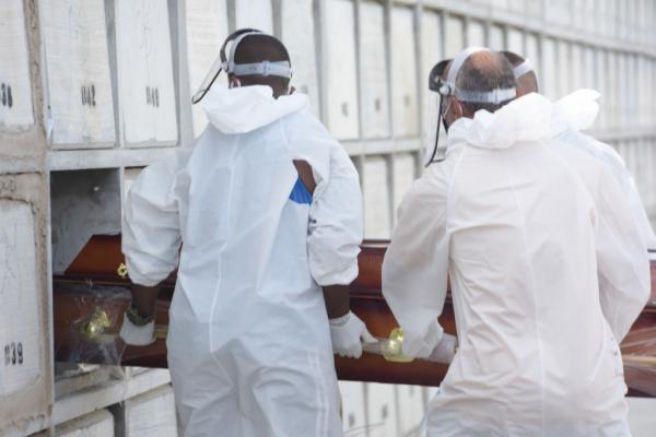 Brasil tem 21 mil casos e 656 mortes por coronavírus em 24h