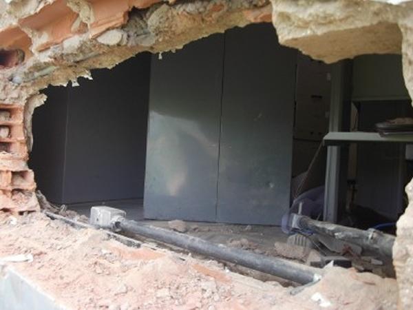 Banco do Brasil &eacute; Arrombado na madrugada.(Imagem:Portal Cidede  Luz)