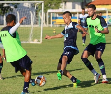 Após os amistosos no Ceará, Altos volta aos treinamentos