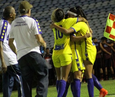 Copa Batom de futebol vai começar com seis jogos