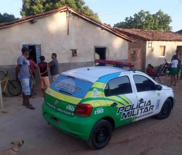 Jovem mata companheira esfaqueada após descobrir traição por mensagem de celular no Piauí