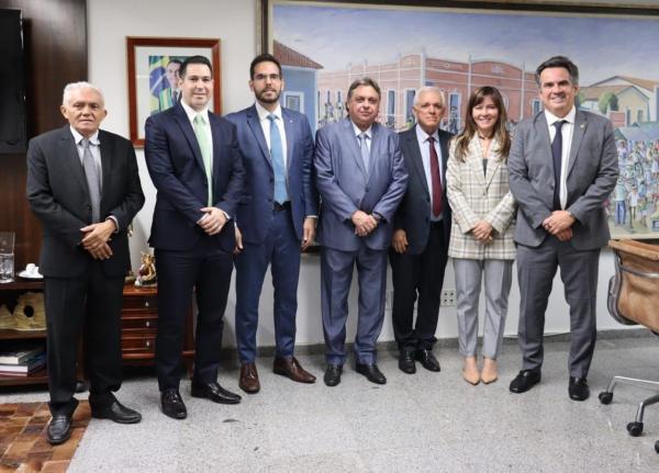 Ciro Nogueira se reúne com vice-governador Themístocles Filho