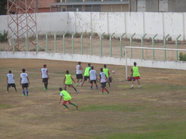 Cori-Sabb&aacute; realiza peneira para as categorias de base.(Imagem:FlorianoNews)