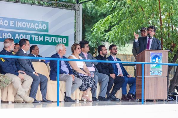  Rafael Fonteles entrega helic&oacute;ptero, viaturas e novos equipamentos para as Pol&iacute;cias Civil e Militar.(Imagem:Divulga&ccedil;&atilde;o)