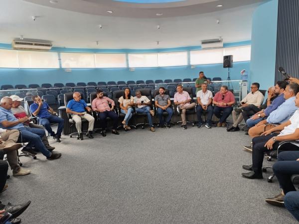 C&acirc;mara Municipal de Floriano refor&ccedil;a compromisso com transpar&ecirc;ncia e di&aacute;logo com a popula&ccedil;&atilde;o(Imagem:FlorianoNews)