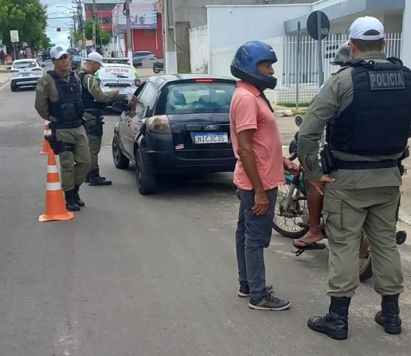  3&ordm; BPM intensifica fiscaliza&ccedil;&atilde;o de tr&acirc;nsito em Floriano para as festas de fim de ano(Imagem:Divulga&ccedil;&atilde;o/PM)