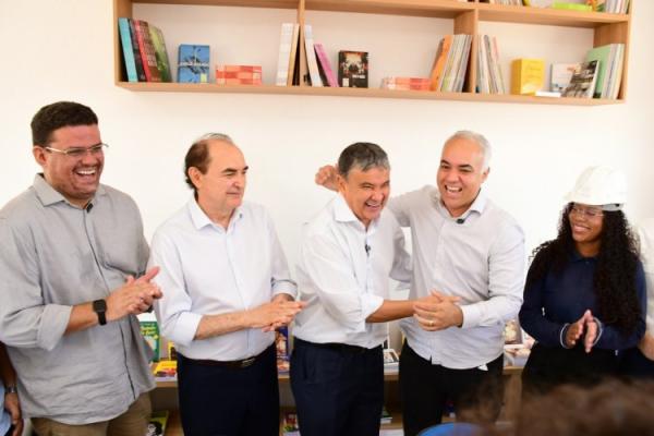 Prefeitura de Floriano entrega 72 casas no Residencial Cajueiro II e anuncia mais 150 unidades(Imagem:Secom)