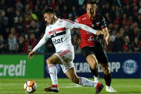 São Paulo perde nos pênaltis e está eliminado da Sul-Americana
