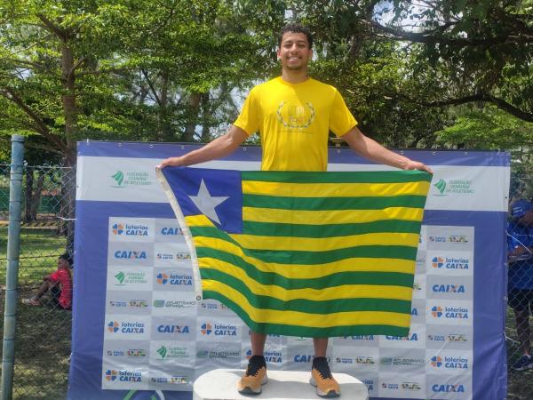 Estudantes-atletas do Piauí sobem ao pódio no Campeonato Cearense Loterias Caixa de Atletismo