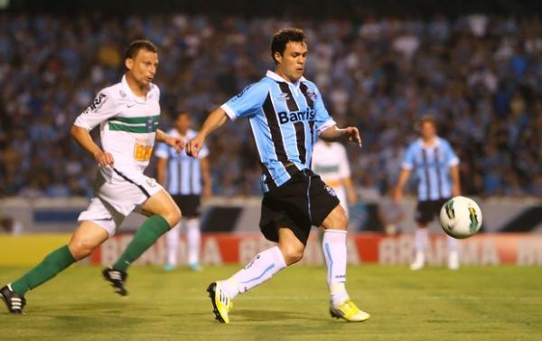 Grêmio para na retranca do Coxa, e 0 a 0 só agrada um invicto no Olímpico