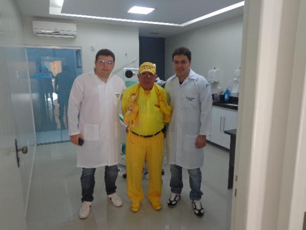 Cl&iacute;nica Dental Center &eacute; inaugurada em Floriano.(Imagem:FlorianoNews)