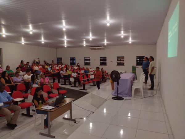 Iniciado em Floriano o minicurso de Libras promovido pela Semdas e o Comude