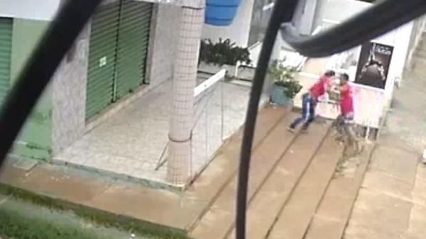 Acusado de feminicídio esperou vítima por mais de 40 minutos antes do crime
