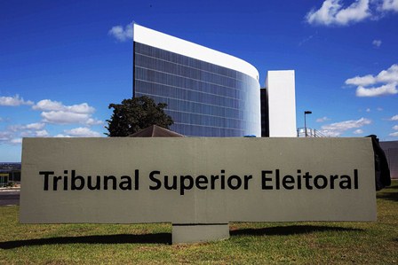TSE promete combater as fake news para garantir um jogo limpo nas eleições