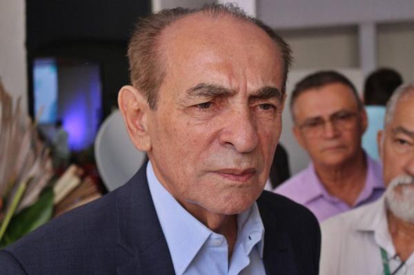 Marcelo Castro defende nova lei do impeachment e critica concentração de poder