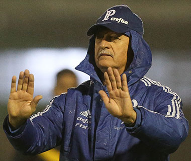Felipão prioriza "mata-mata" e não usará titulares do Palmeiras nem contra o Corinthians