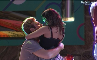 'Só Deus sabe', diz Maria para Wesley sobre noite pós-festa da final do BBB