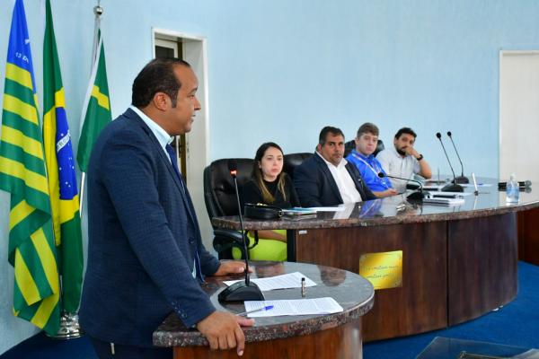 Câmara Municipal de Floriano discute a regulação de pacientes em audiência pública