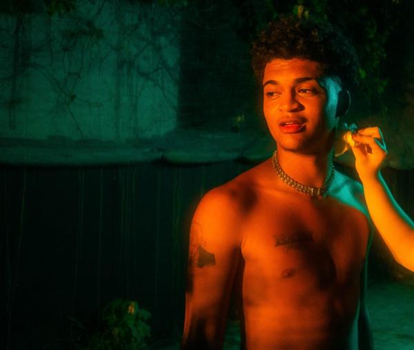 Voz do trap, Jovem Dex apresenta o primeiro álbum