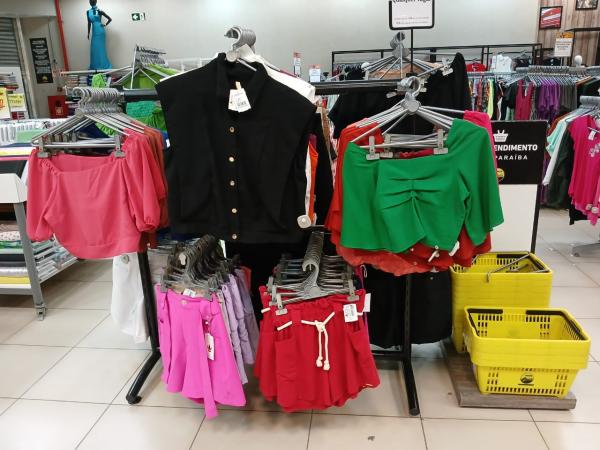 Confira as promo&ccedil;oes em cal&ccedil;ados e acess&oacute;rios no Armaz&eacute;m Para&iacute;ba em Floriano(Imagem:FlorianoNews)