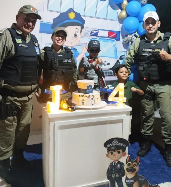  Policiais do 3&ordm; BPM celebram anivers&aacute;rio de pequeno admirador da PMPI(Imagem:Reprodu&ccedil;&atilde;o/Instagram)